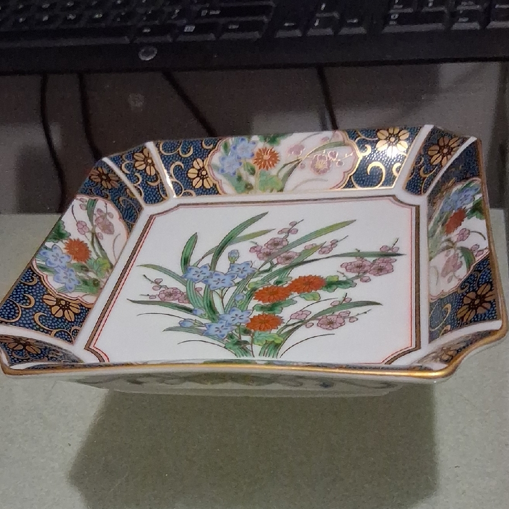 Floral Porcelain Decorative Plates